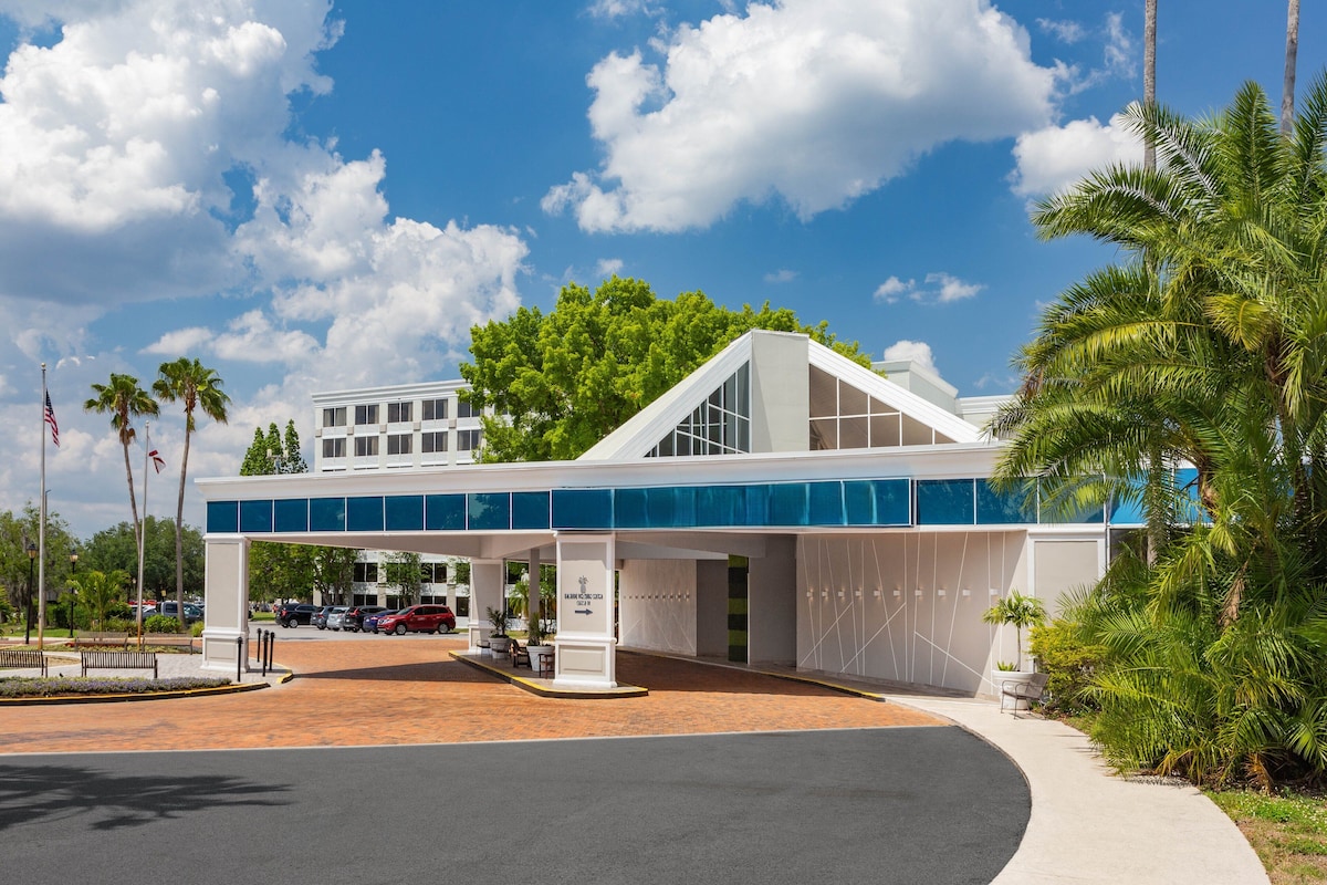 Holiday Inn Resort Kissimmee by the Parks by IHG46