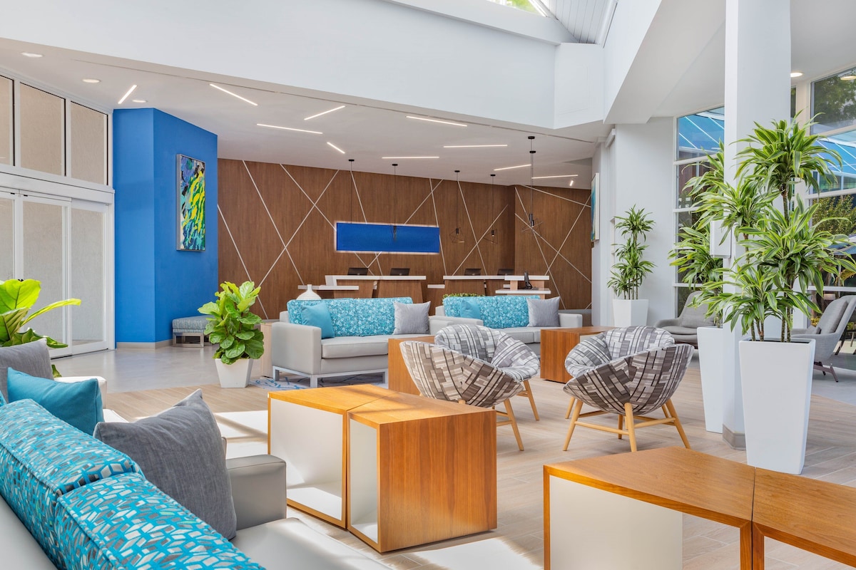 Holiday Inn Resort Kissimmee by the Parks by IHG70