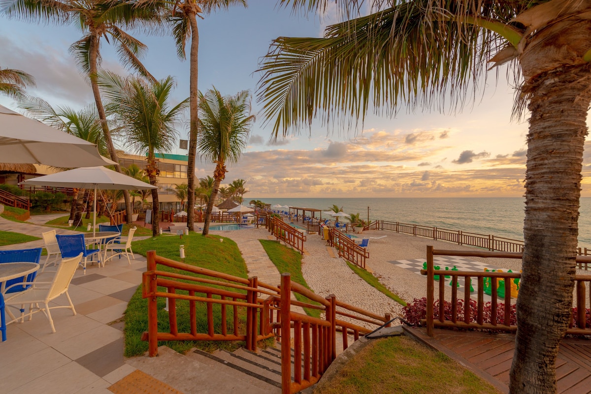 Ocean Palace Beach Resort & Bungalows001