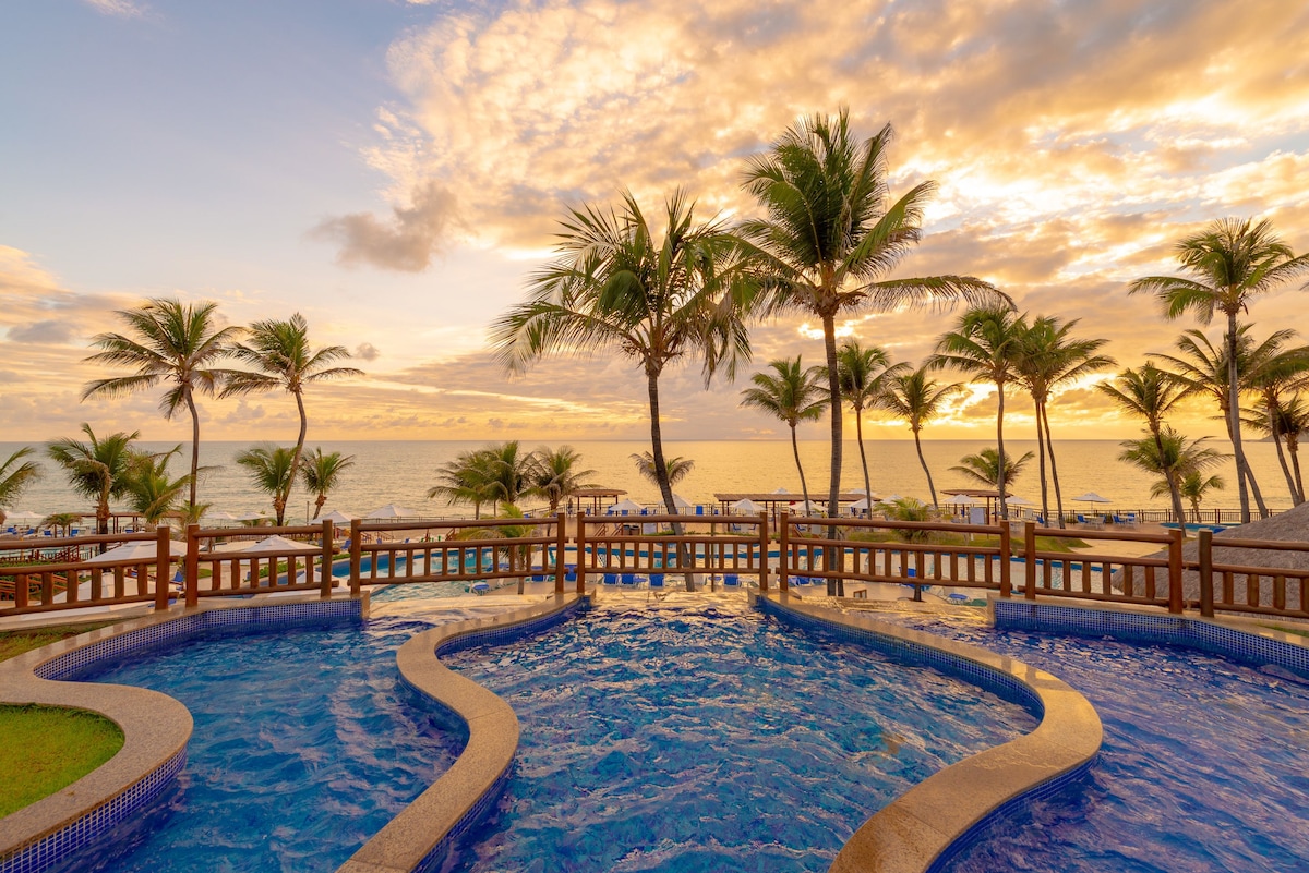 Ocean Palace Beach Resort & Bungalows014